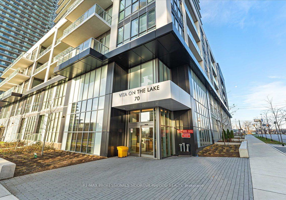 70-annie-craig-drive-toronto-etobicoke-ontario-w13618650