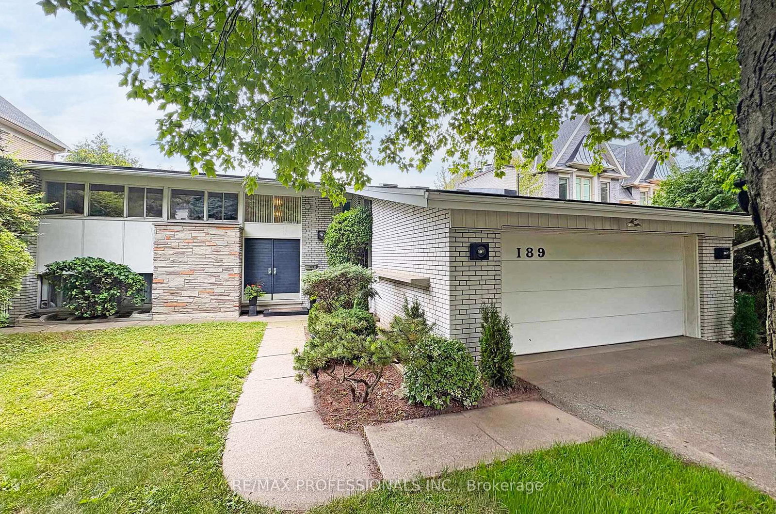 189-edenbridge-drive-toronto-etobicoke-ontario-w13618726