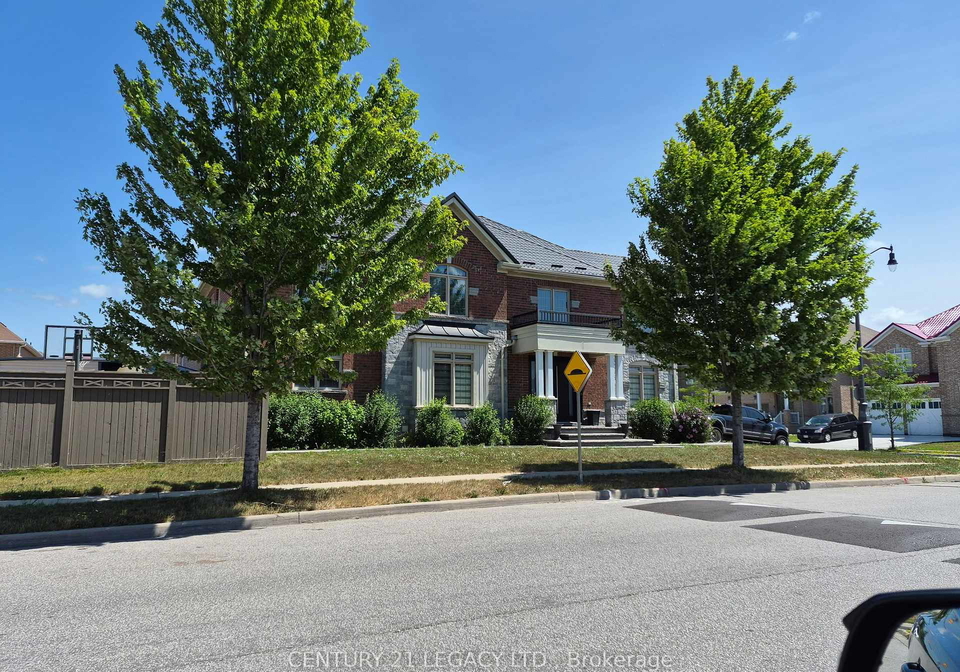 11-drummondville-drive-brampton-ontario-w13618940