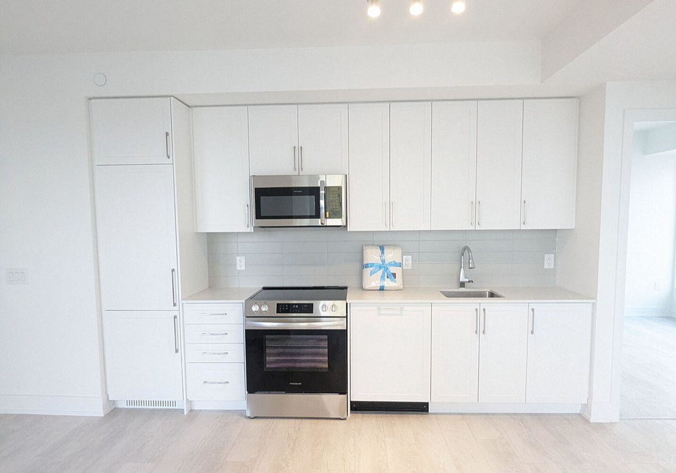 2450-old-bronte-road-oakville-ontario-w13618974