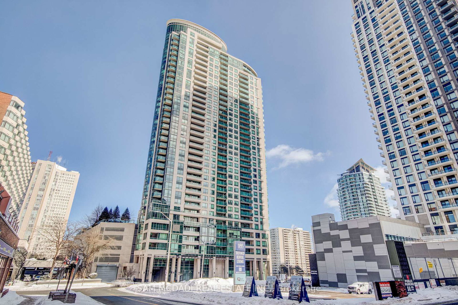 208-enfield-place-mississauga-ontario-w13619078