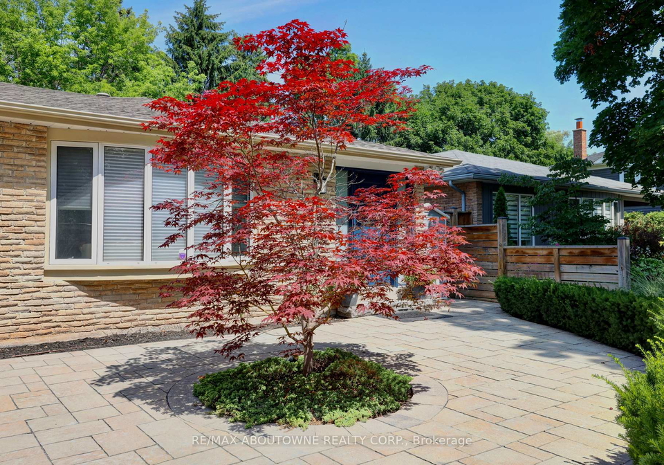 497-anthony-drive-oakville-ontario-w13619198