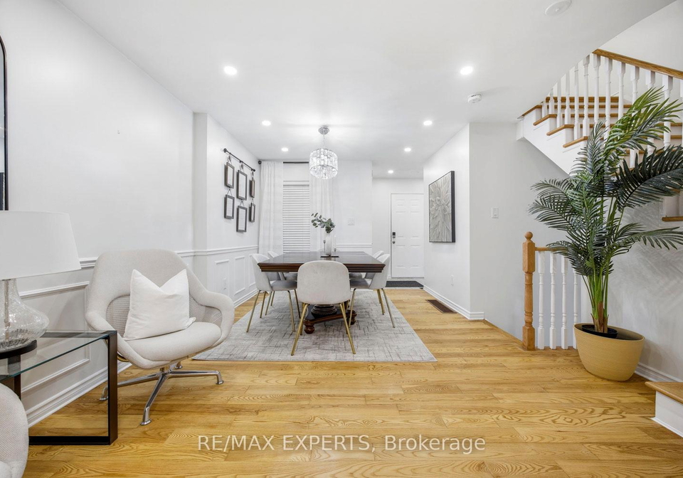40-dills-crescent-milton-ontario-w13619304
