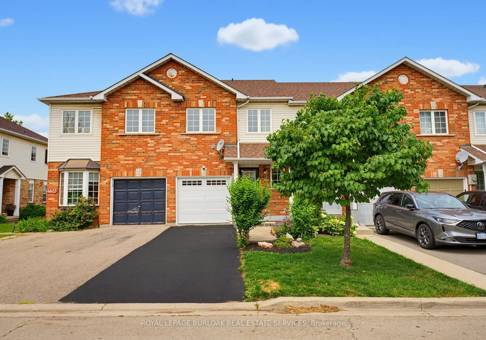 4425-peter-drive-burlington-ontario-w13619316