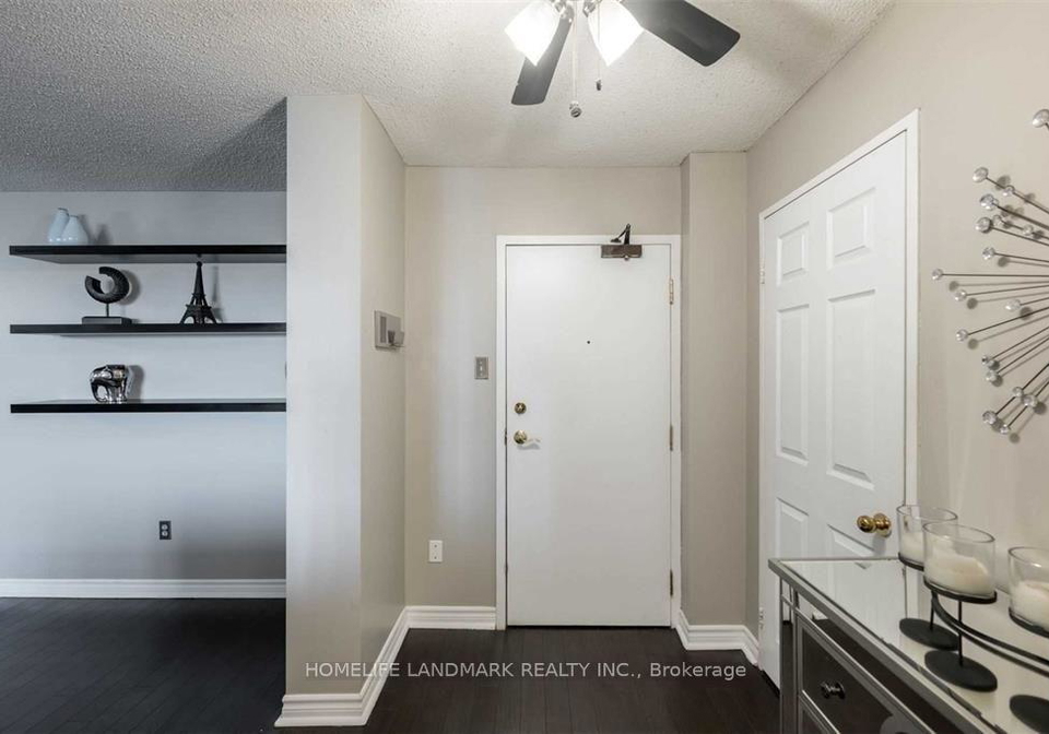 100-county-court-boulevard-brampton-ontario-w13619360