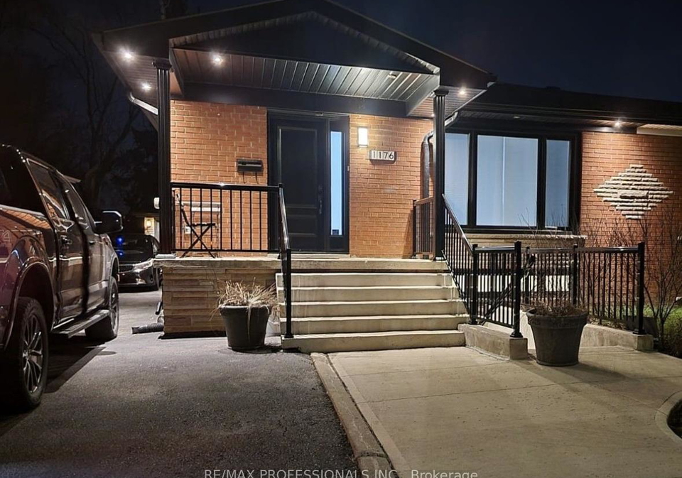 1176-alexandra-avenue-mississauga-ontario-w13619438