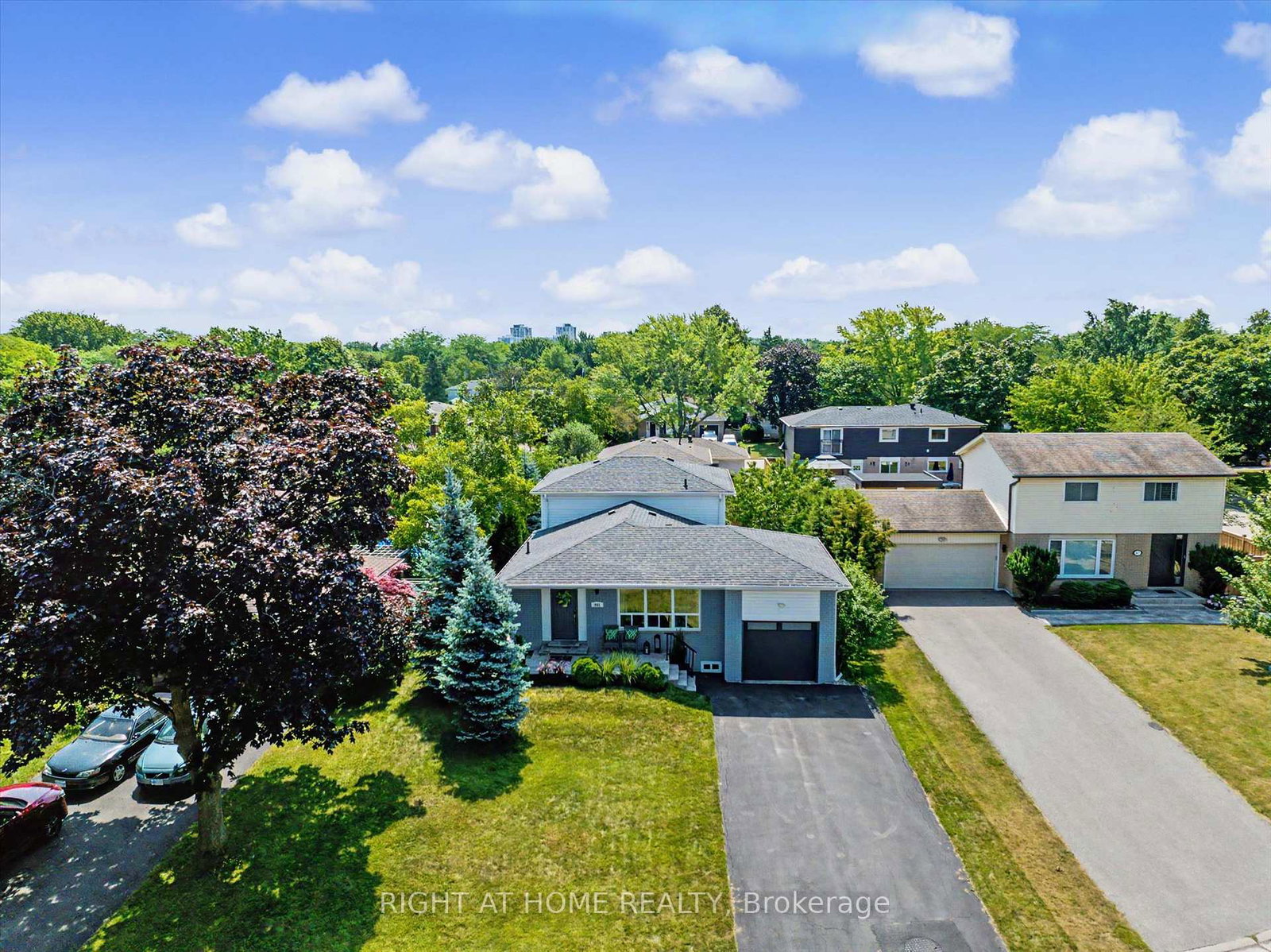 461-withnell-crescent-oakville-ontario-w13619482