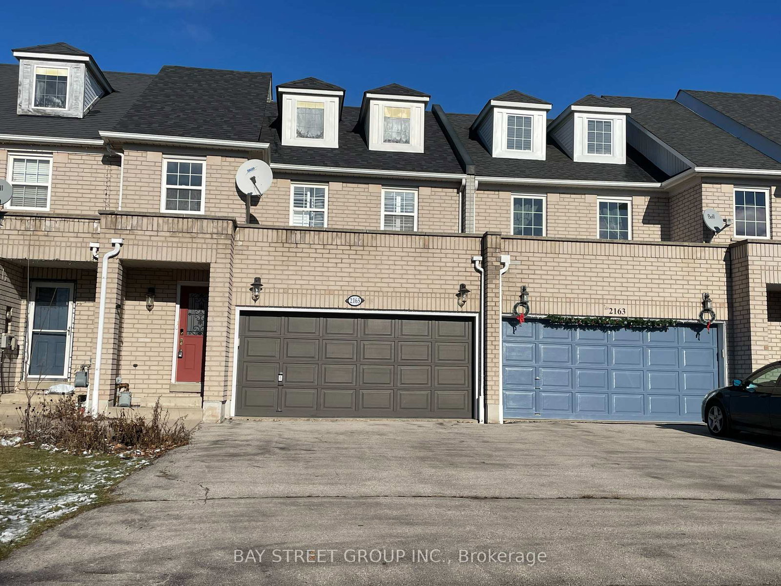 2165-white-dove-circle-oakville-ontario-w13619496