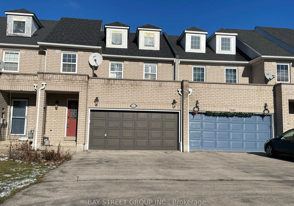 2165-white-dove-circle-oakville-ontario-w13619496
