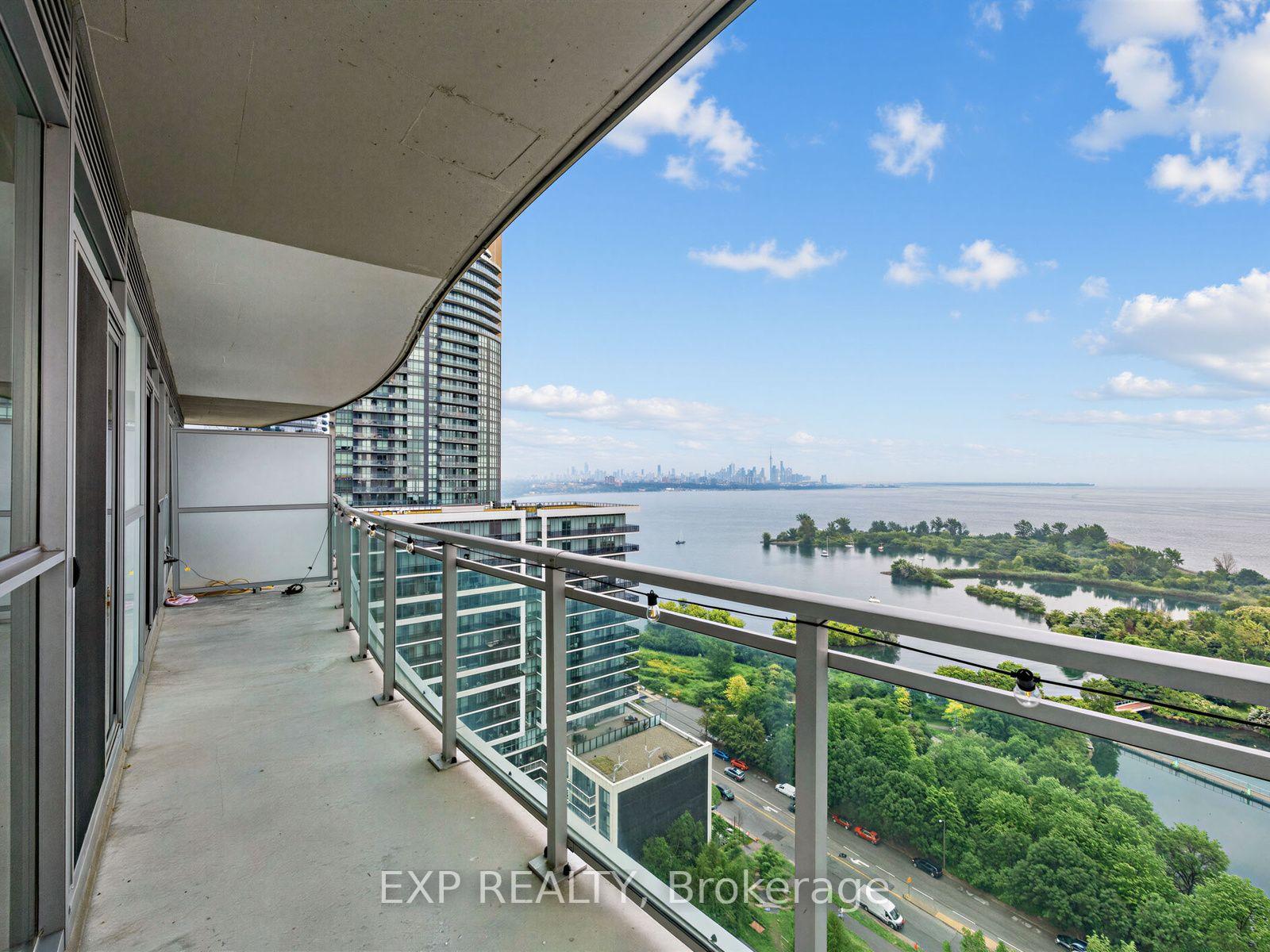 33-shore-breeze-drive-toronto-etobicoke-ontario-w13619608