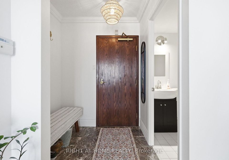 2285-lake-shore-boulevard-w-toronto-etobicoke-ontario-w13619684