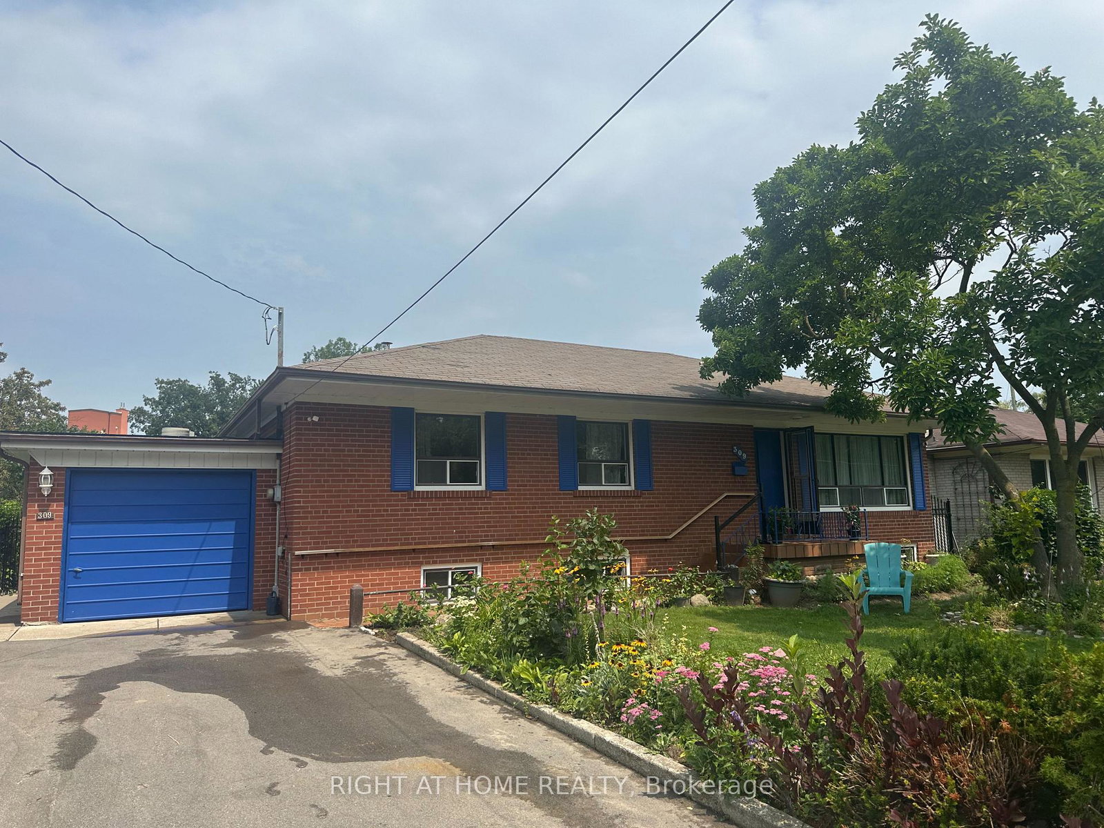 309-queen-mary-drive-oakville-ontario-w13619834