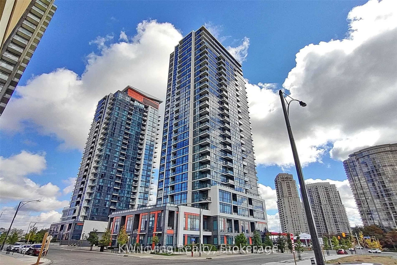 75-eglinton-avenue-w-mississauga-ontario-w13620216