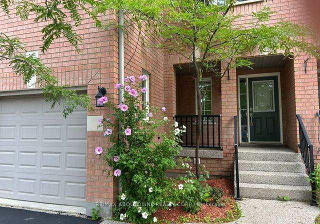 2473-lazio-lane-oakville-ontario-w13620286
