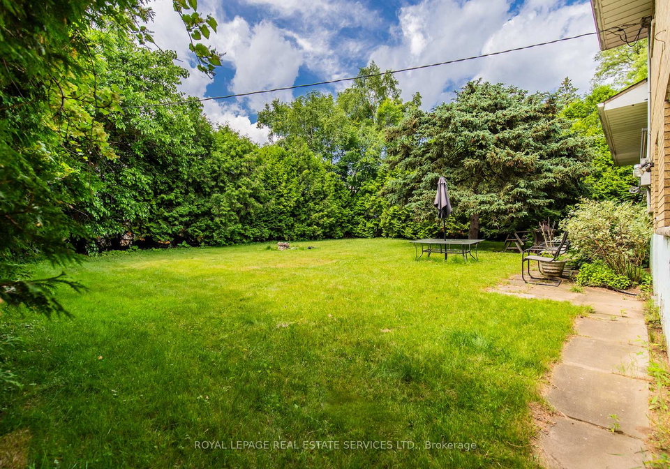 227-lakeshore-road-w-oakville-ontario-w13620396