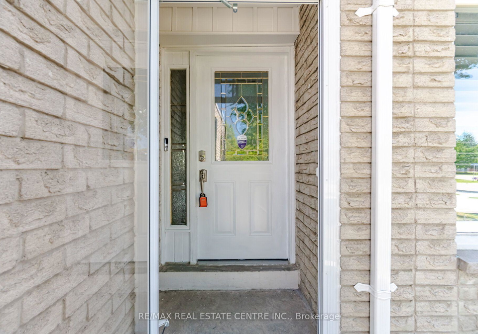 1558-highbrook-avenue-mississauga-ontario-w13620416