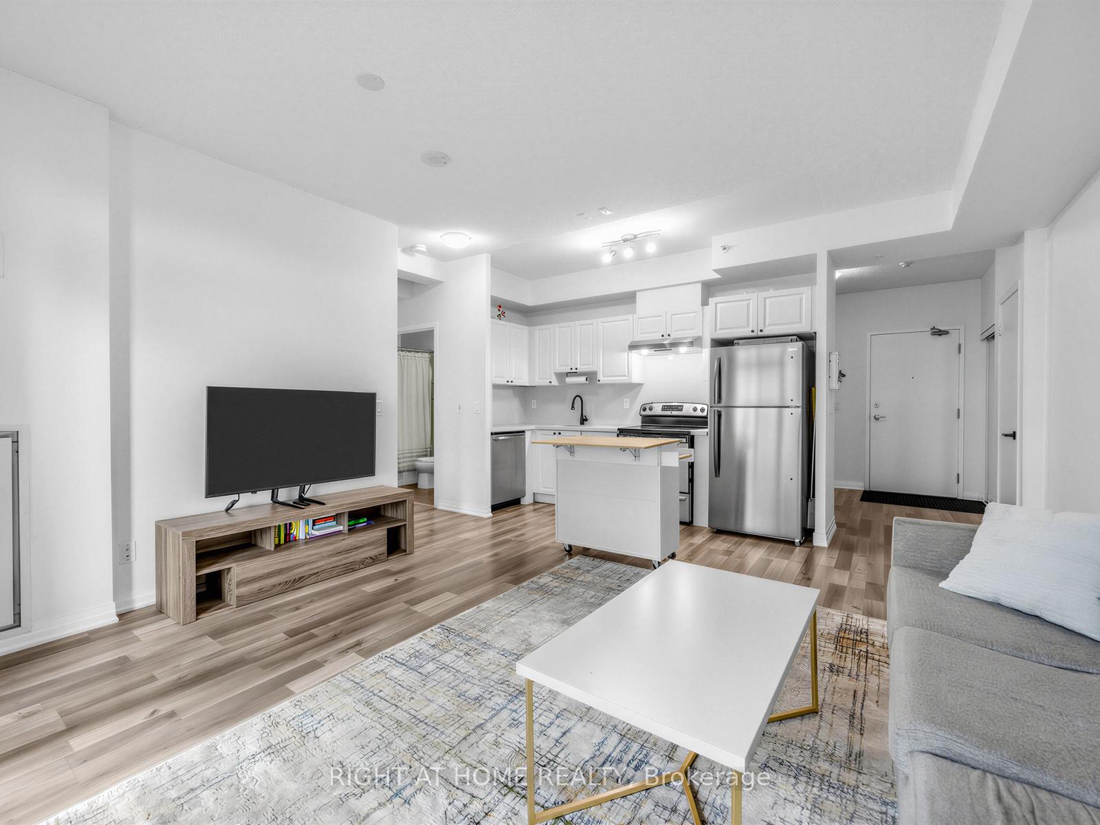 155-legion-road-n-toronto-etobicoke-ontario-w13620500