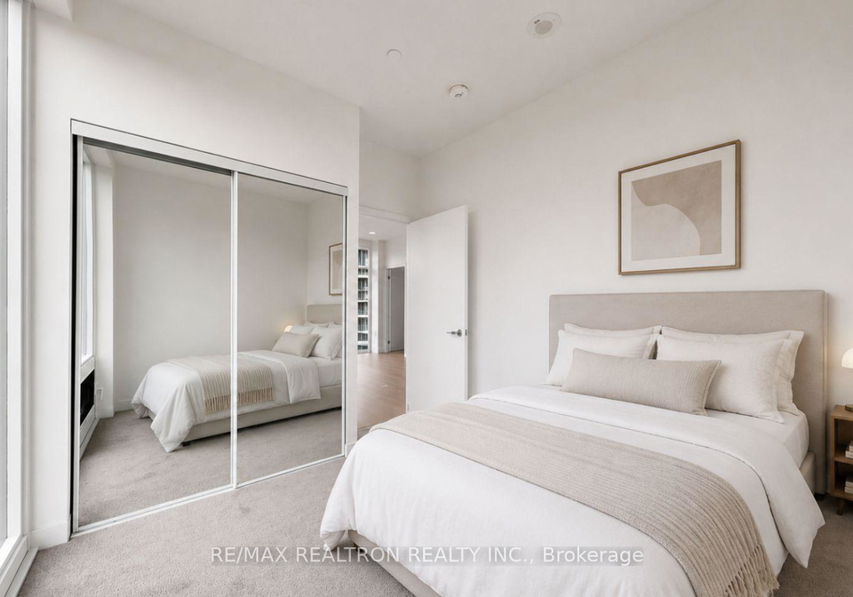 4010-eglinton-avenue-w-toronto-etobicoke-ontario-w13620864