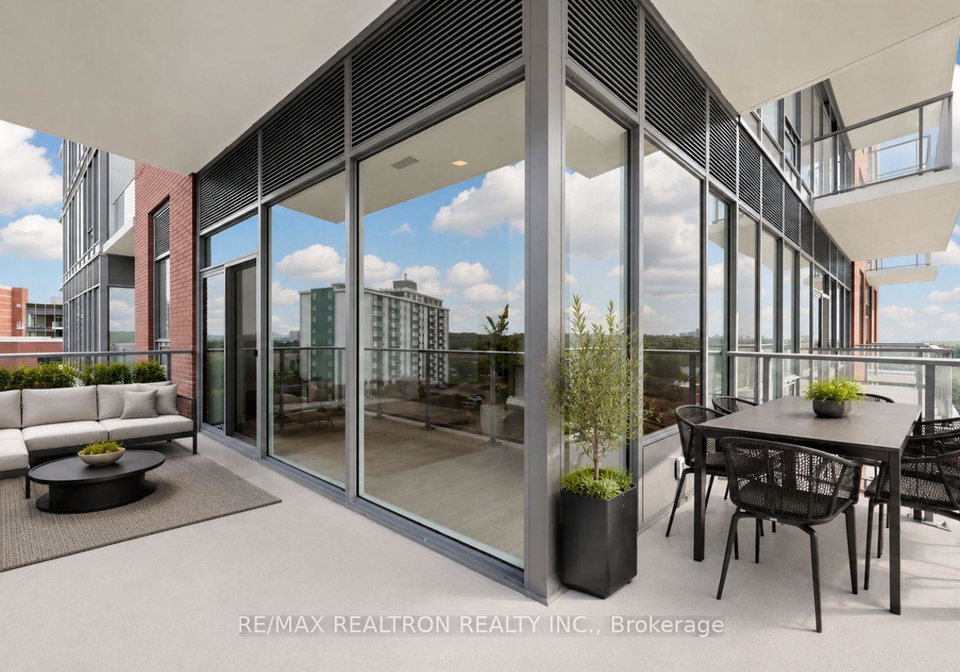 4010-eglinton-avenue-w-toronto-etobicoke-ontario-w13620864