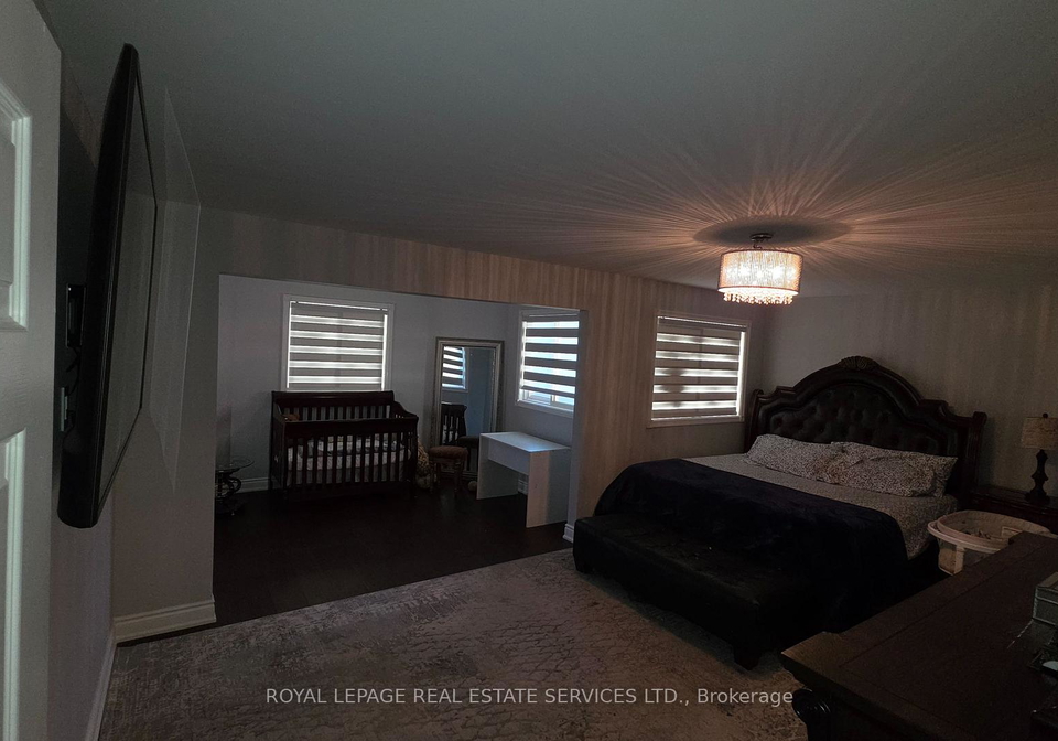 323-winfield-terrace-mississauga-ontario-w13620916