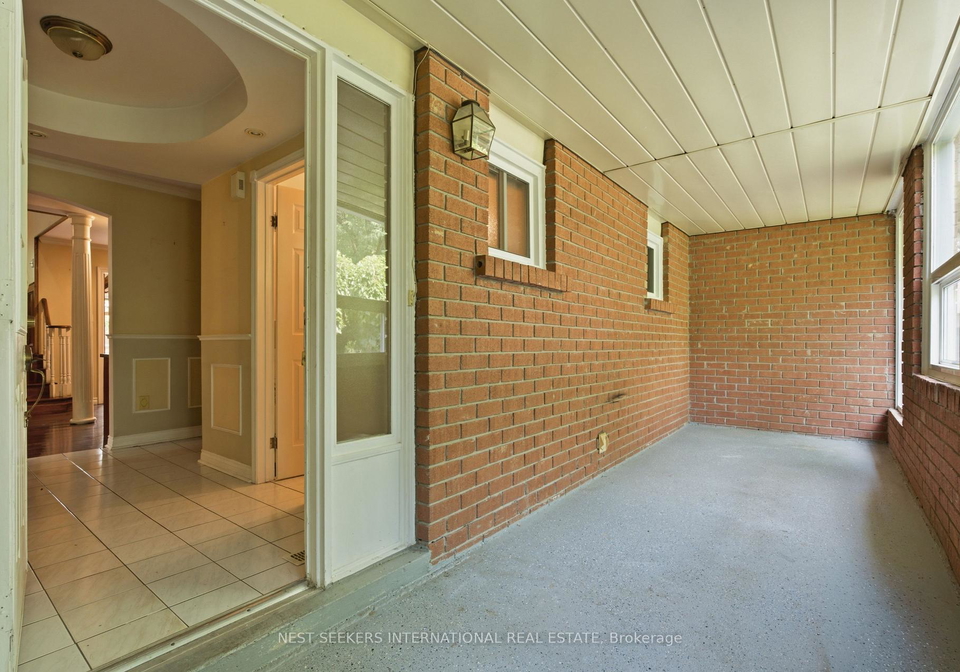 10-lennox-court-brampton-ontario-w13620990