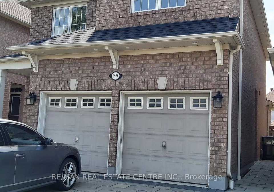 5926-sidmouth-street-mississauga-ontario-w13621024