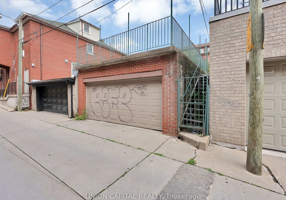 1373-davenport-road-toronto-toronto-ontario-w13621066