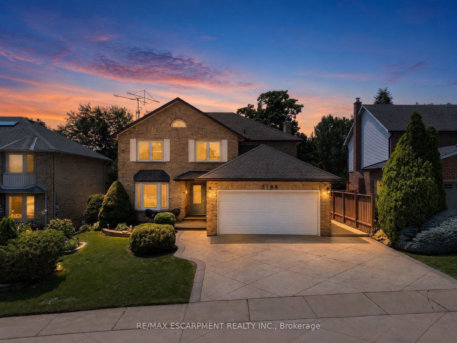 2188-bader-crescent-burlington-ontario-w13621124