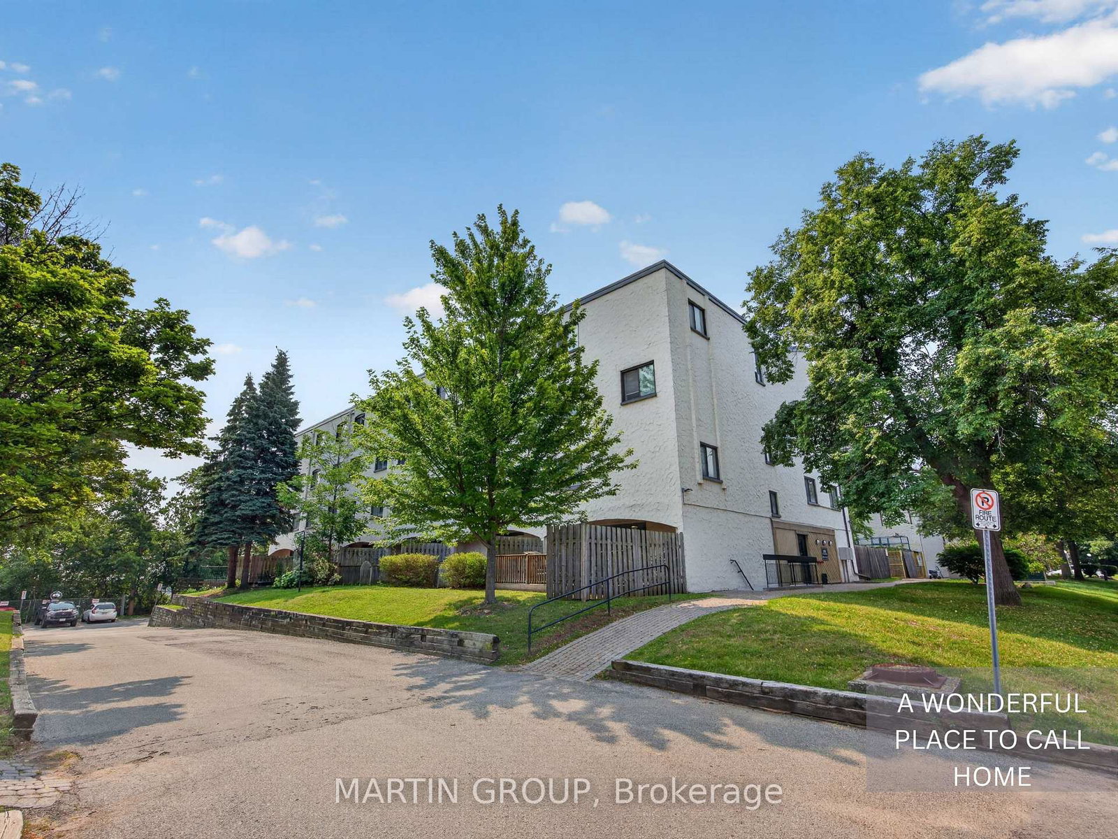 1050-falgarwood-drive-oakville-ontario-w13621236