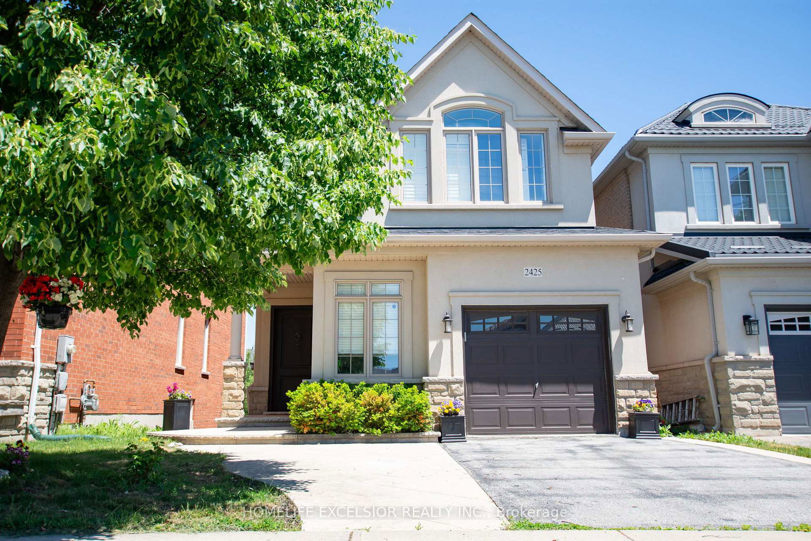 2425-quetico-crescent-oakville-ontario-w13621320