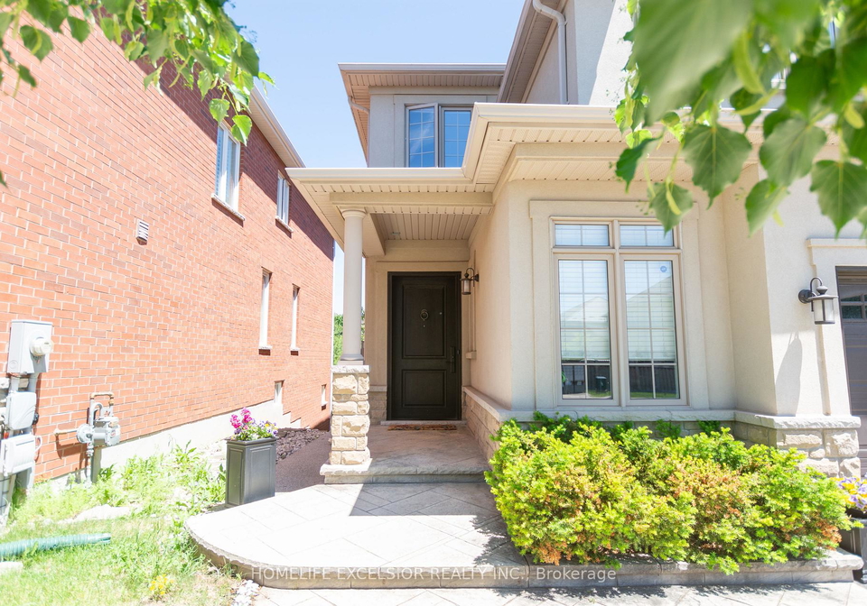 2425-quetico-crescent-oakville-ontario-w13621320
