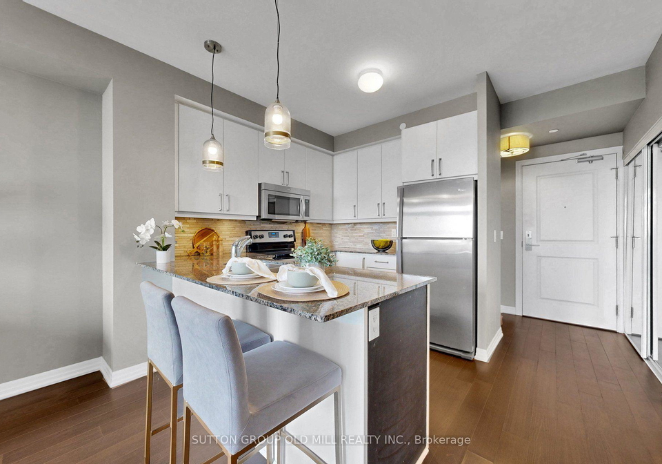 3563-lake-shore-boulevard-w-toronto-etobicoke-ontario-w13621378