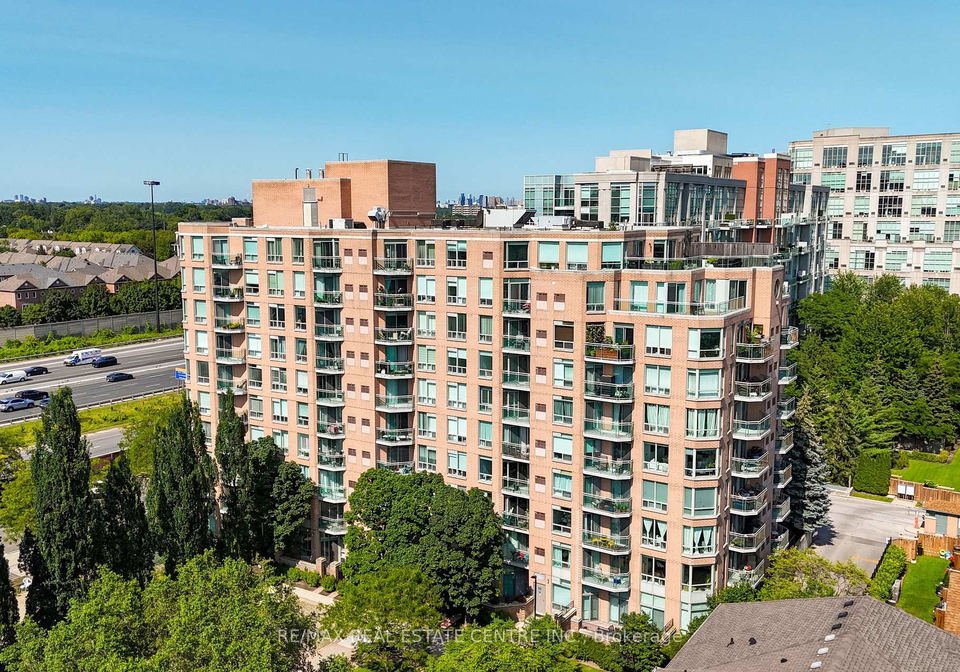 190-manitoba-street-toronto-etobicoke-ontario-w13621516