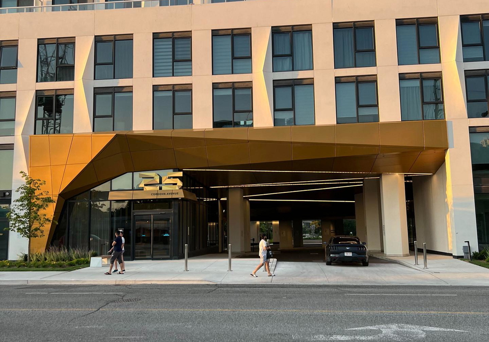 25-cordova-avenue-toronto-etobicoke-ontario-w13621756