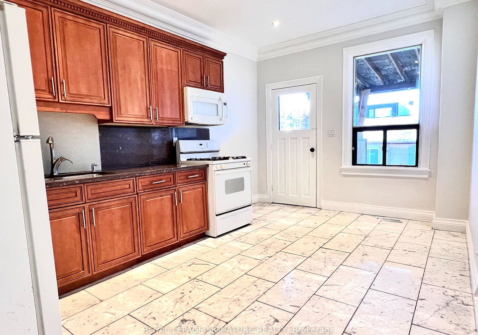 1149-dufferin-street-toronto-toronto-ontario-w13622014