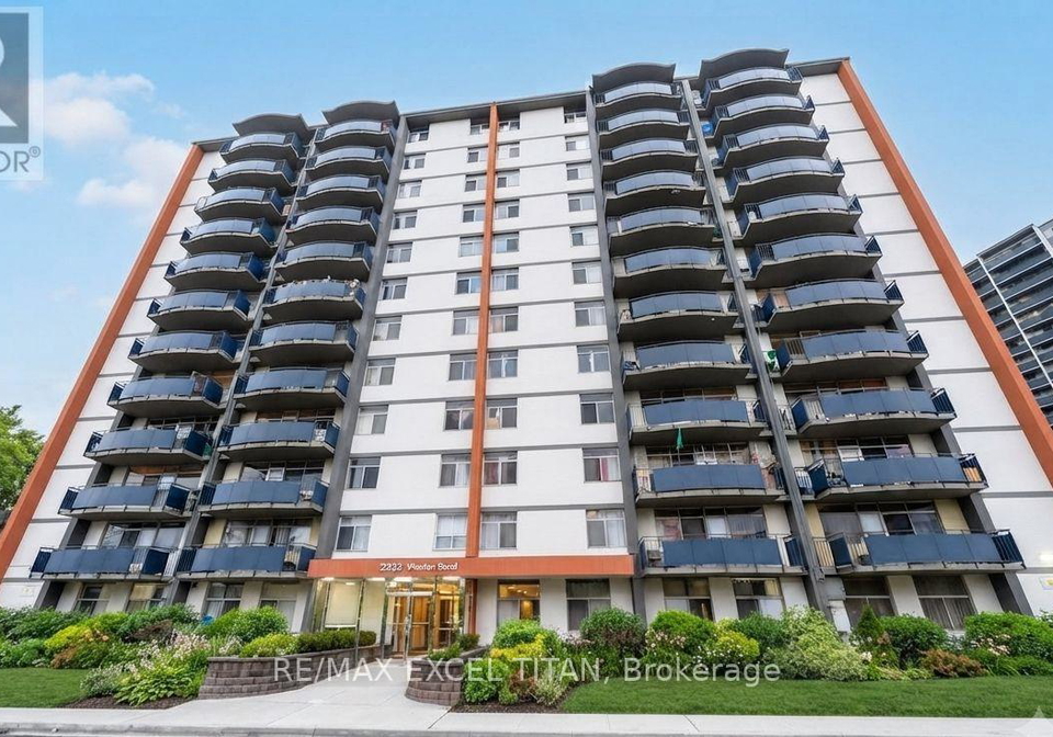 2255-weston-road-toronto-north-york-ontario-w13622150
