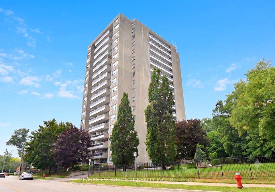 2263-marine-drive-oakville-ontario-w13622582