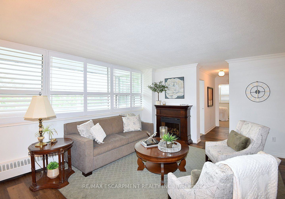2263-marine-drive-oakville-ontario-w13622582
