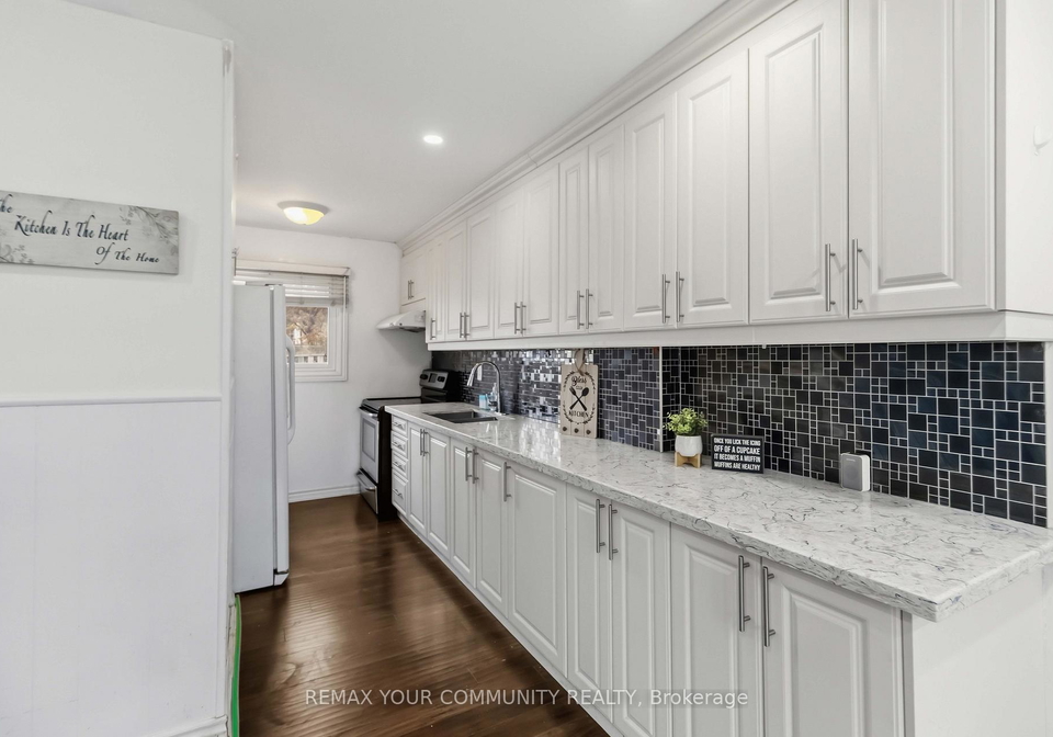 11-grantbrook-court-brampton-ontario-w13622592
