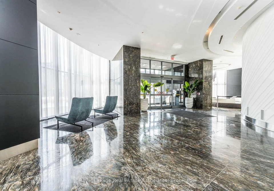 60-absolute-avenue-mississauga-ontario-w13622660