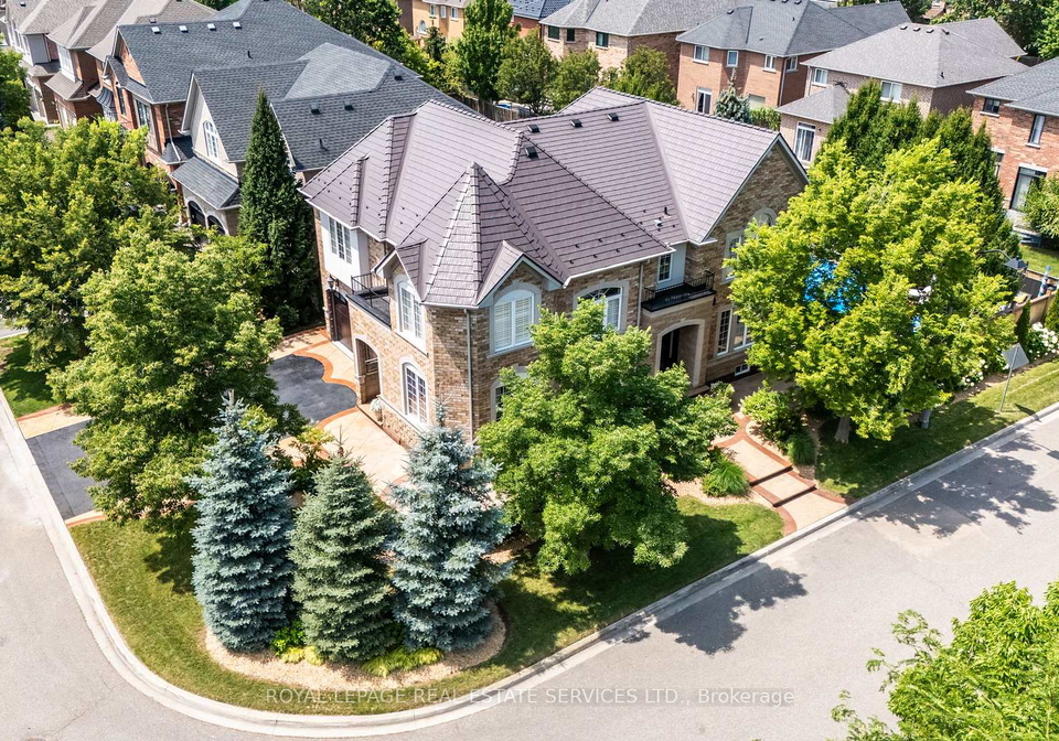 2149-alderbrook-drive-oakville-ontario-w13622864