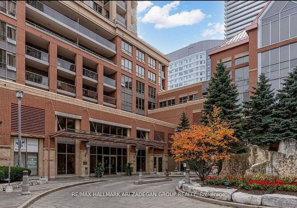 4080-living-arts-drive-mississauga-ontario-w13622886