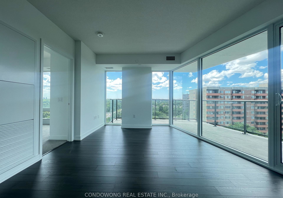 4010-eglinton-avenue-w-toronto-etobicoke-ontario-w13623050