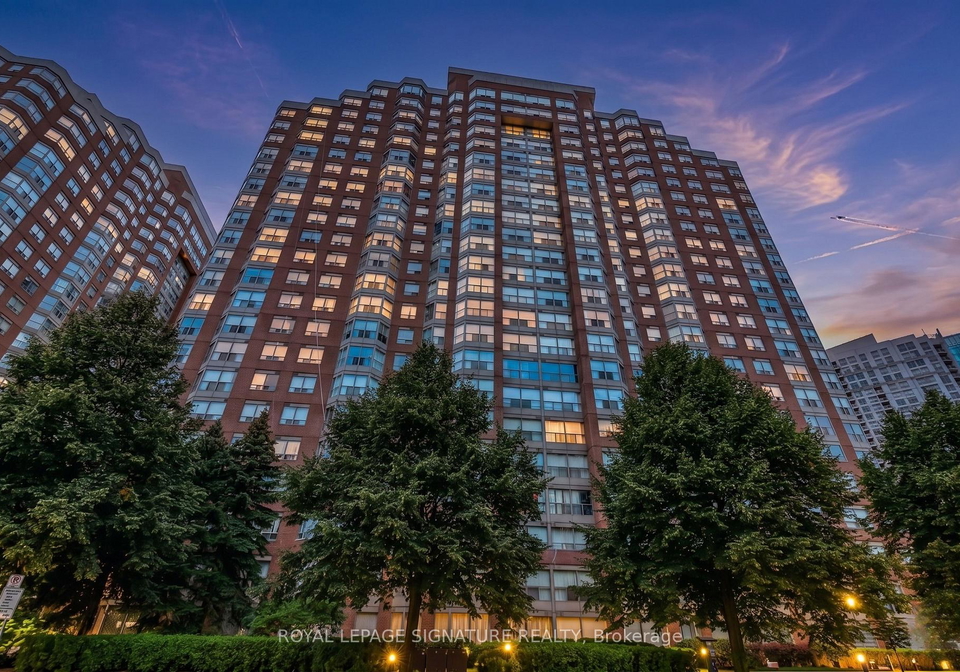 325-webb-drive-mississauga-ontario-w13623076