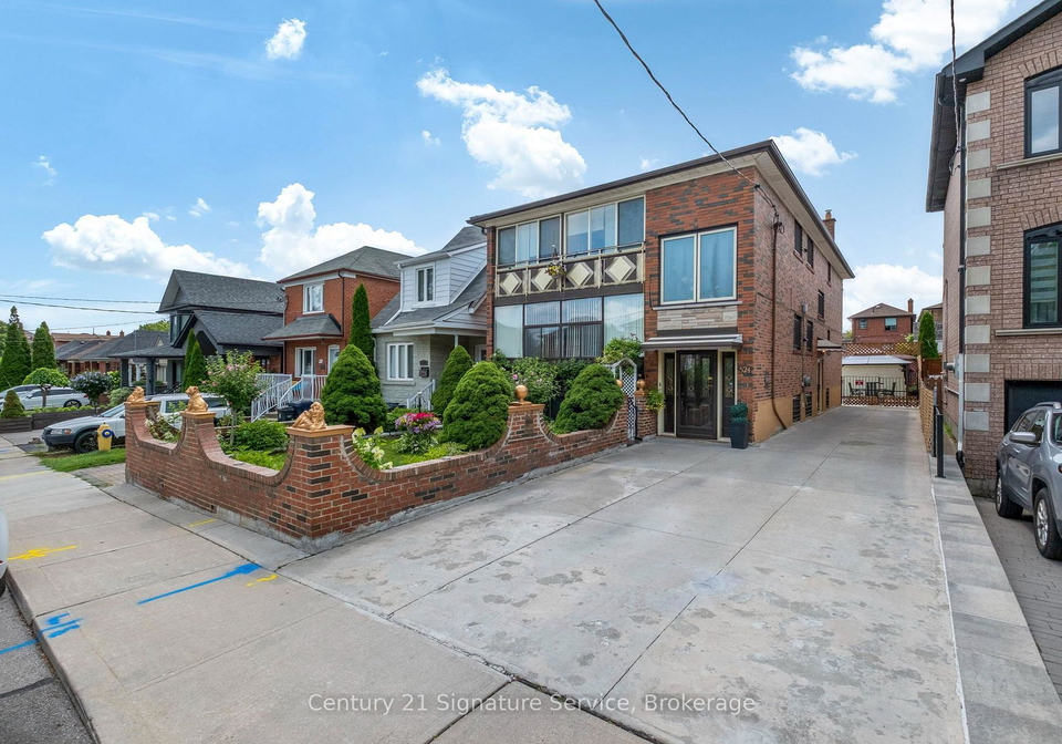 524-silverthorn-avenue-toronto-toronto-ontario-w13623088
