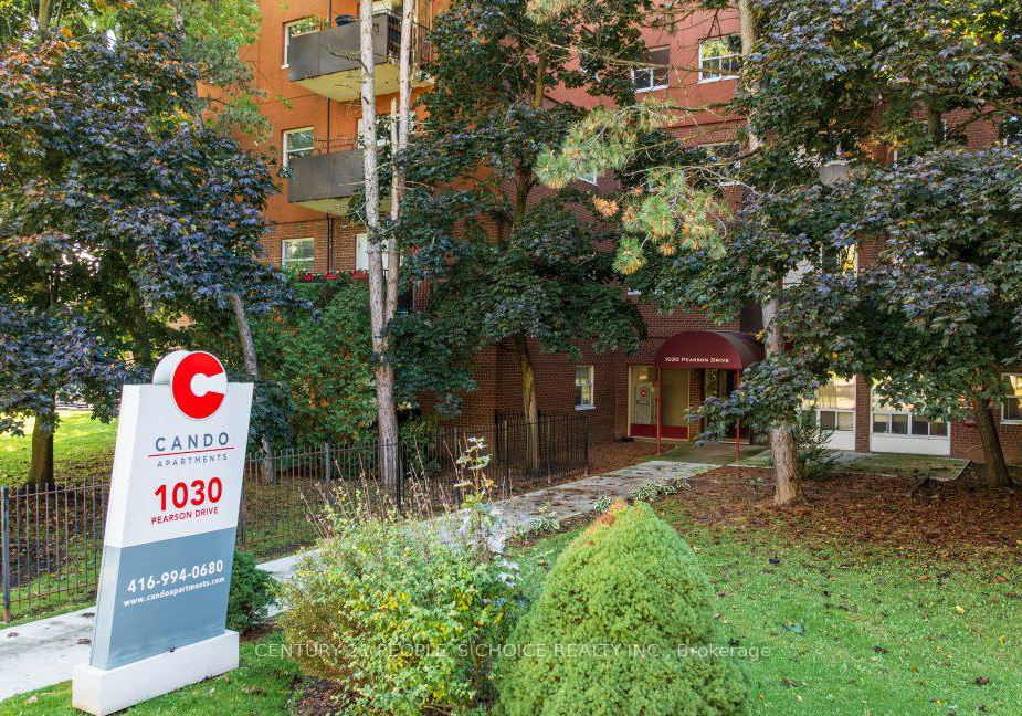 1030-pearson-drive-oakville-ontario-w13623186