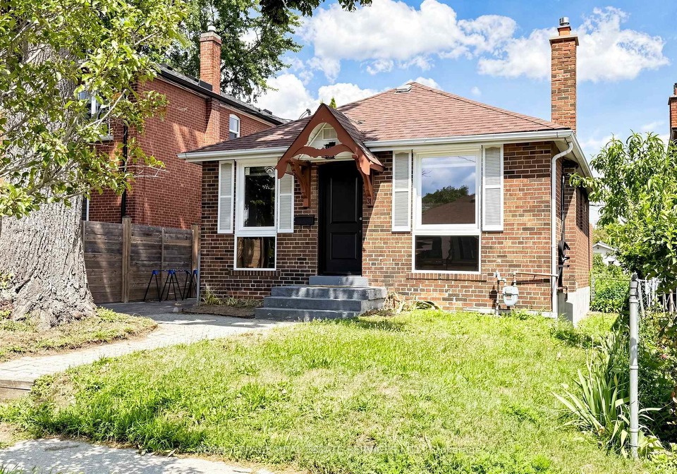 31-rosemeade-avenue-toronto-etobicoke-ontario-w13623286