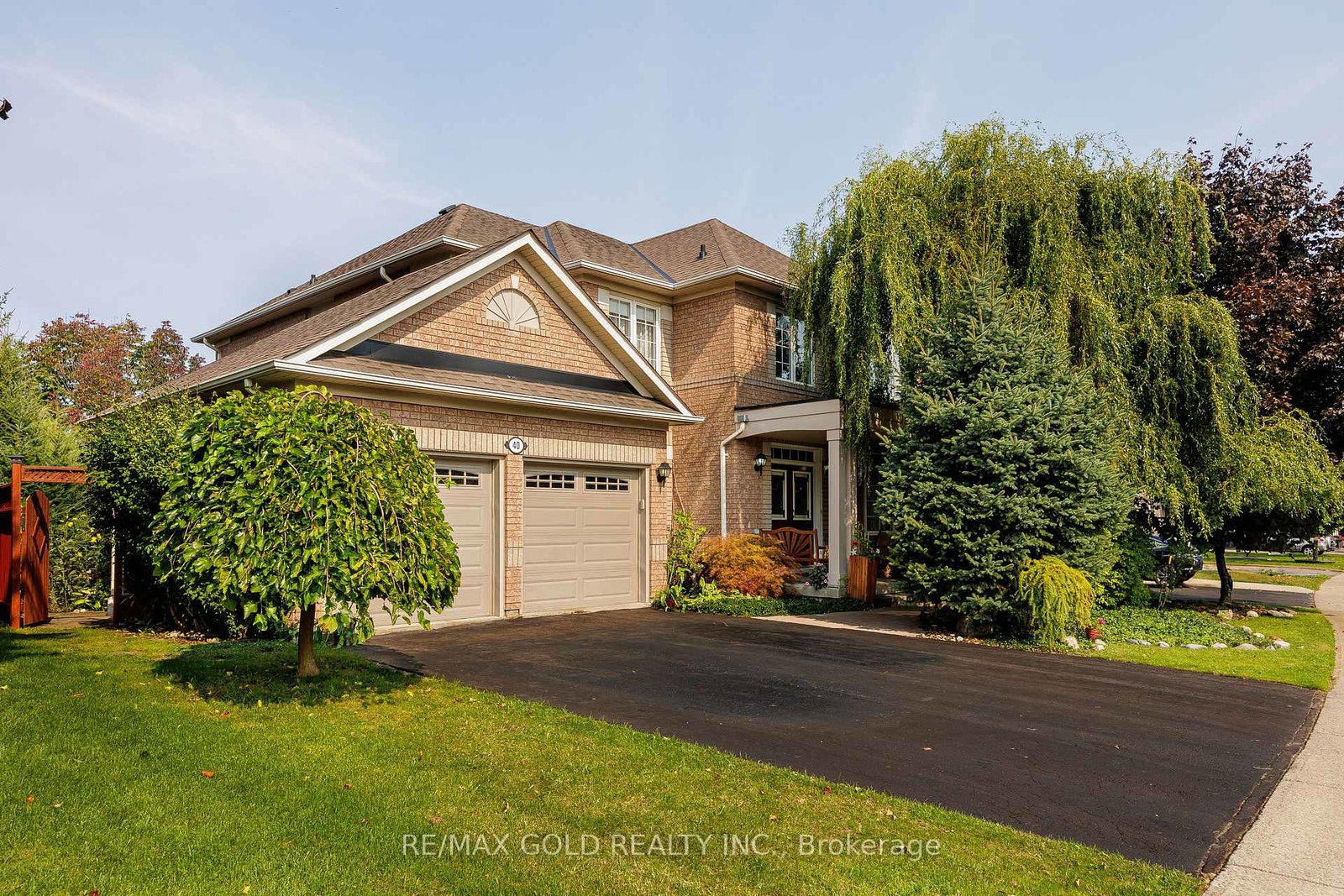 40-maldives-crescent-brampton-ontario-w13623324
