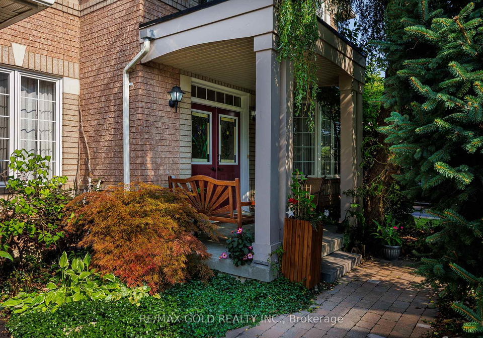 40-maldives-crescent-brampton-ontario-w13623324