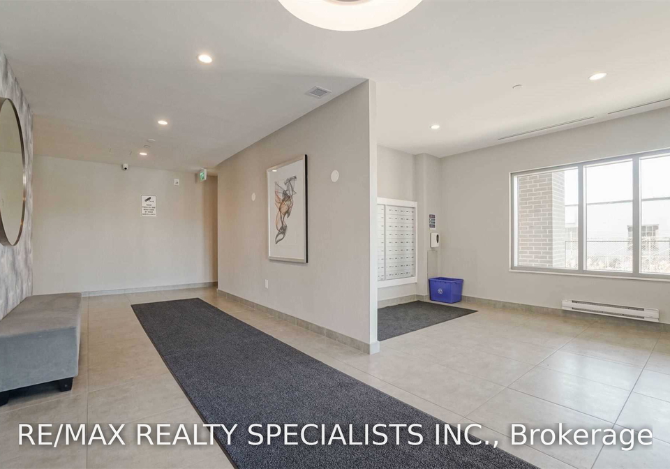 716-main-street-e-milton-ontario-w13623348